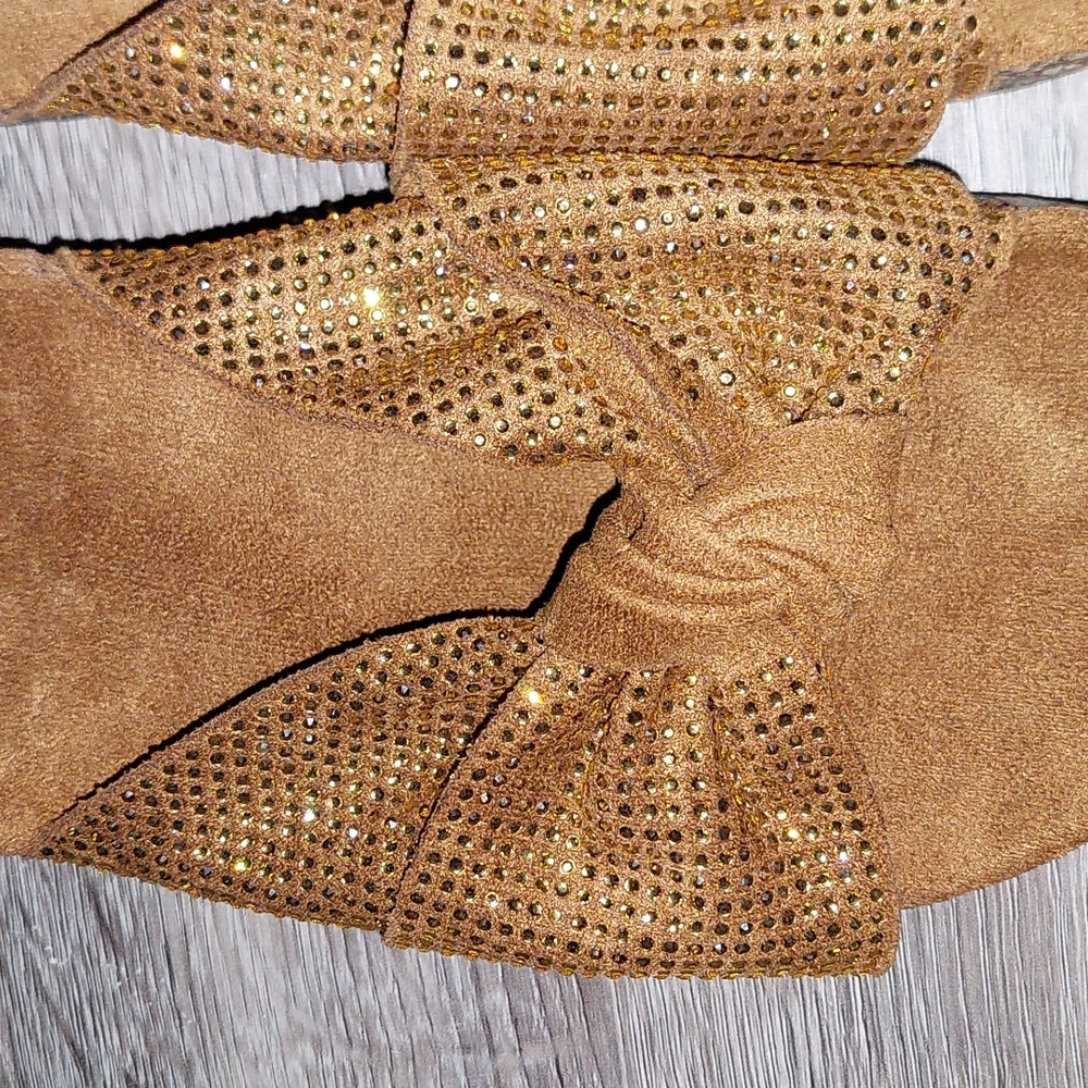 Gina..sALE..Womans cute sandals size 8.5 NWOT - Picture 2 of 4
